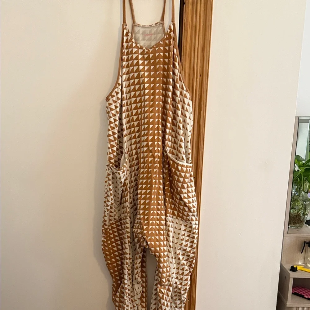 FP Movement by Free People hot shot printed onesie in geometric tan size XL - Picture 4 of 5
